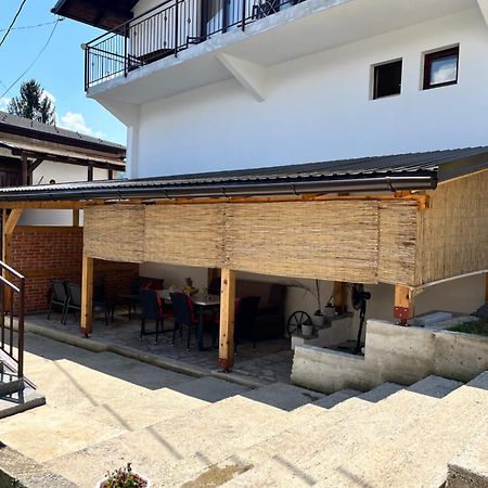 Vito Apartments 야이체 외부 사진